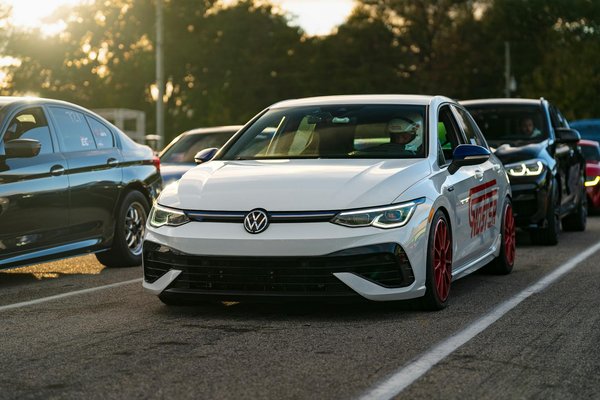 Comparatif des différents supports GPS pour une conduite sécurisée